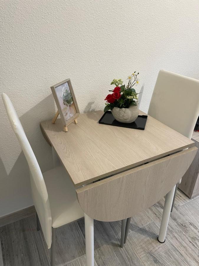 Appartement De Charme A 2 Min De La Plage Vallauris Buitenkant foto