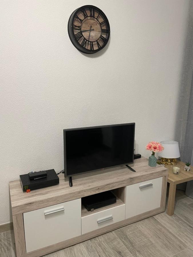 Appartement De Charme A 2 Min De La Plage Vallauris Buitenkant foto